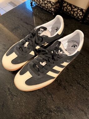 ADIDAS SAMBA OG SHOES, W SZ 10, worn once